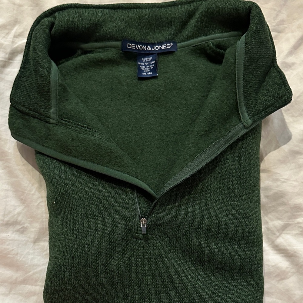 Devon & Jones Men's Forest Green Zip-Up Sweater